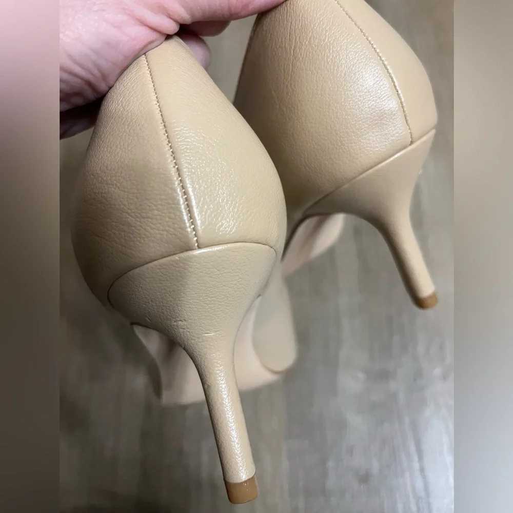 French Connection NWOB size 8.5 tan.